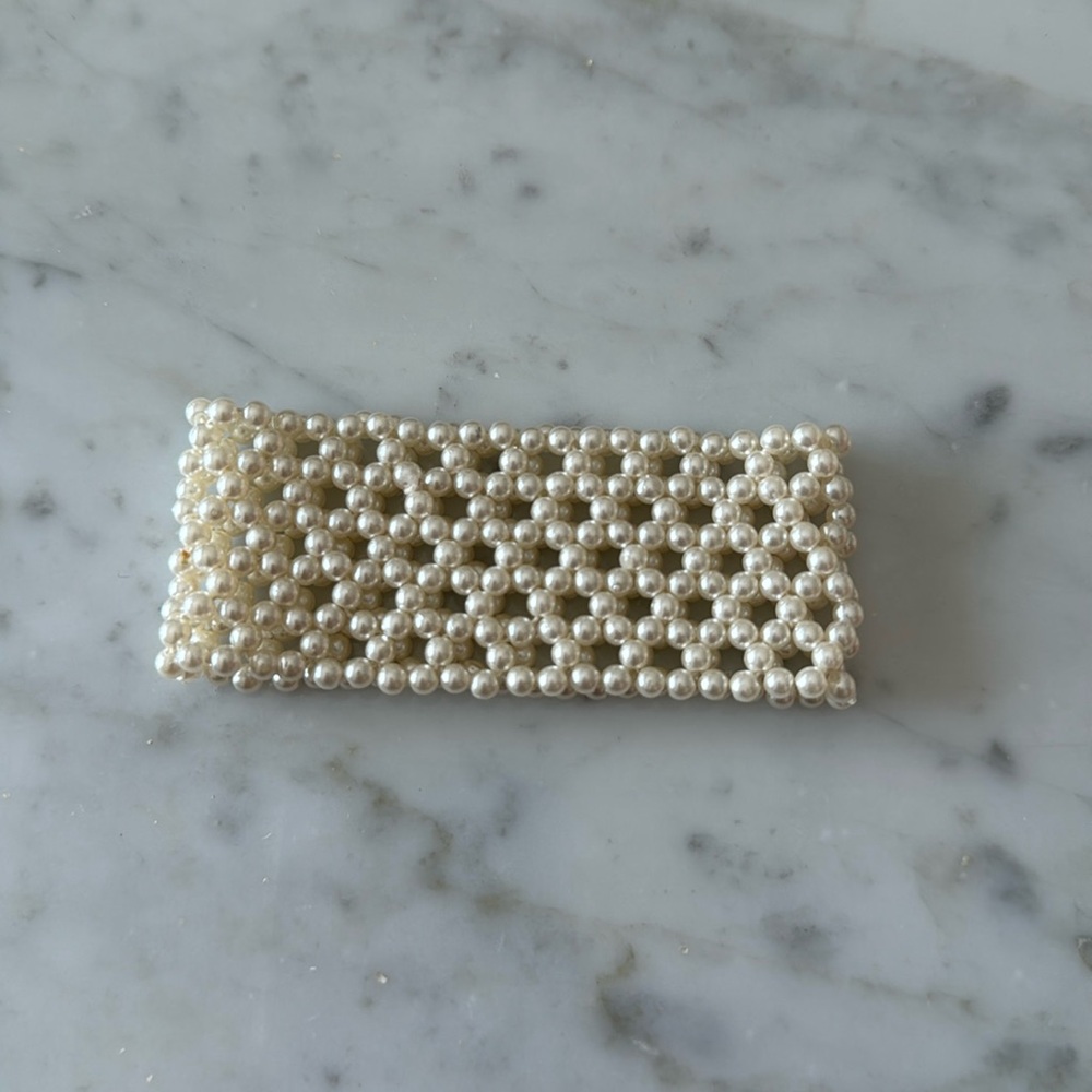 Beaded pearl bracelet